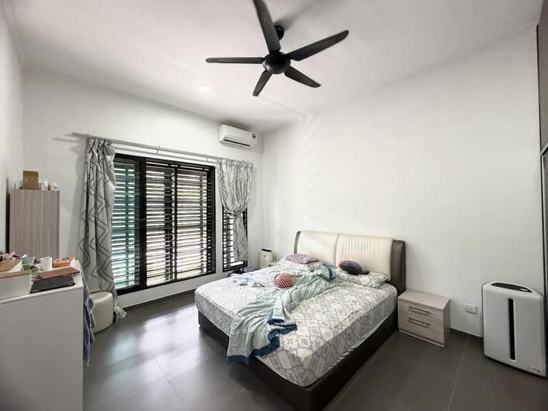2-storey Terraced House for Sale in Bandar Kinrara Seksyen 8 (Bandar Kinrara) - CK Yee - Bedroom - PropertyGuru.com.my