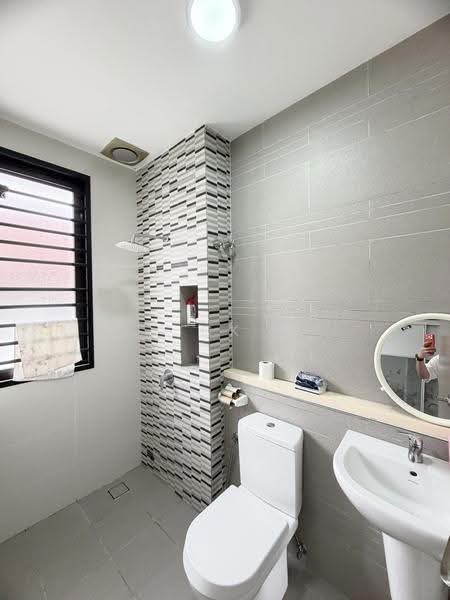 2-storey Terraced House for Sale in Bandar Kinrara Seksyen 8 (Bandar Kinrara) - CK Yee - Bathroom - PropertyGuru.com.my