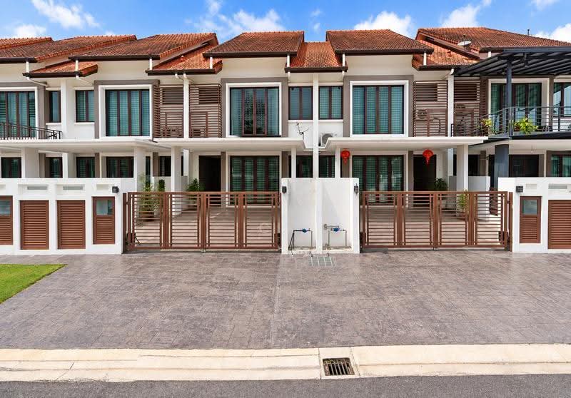 2-storey Terraced House for Sale in Bandar Kinrara Seksyen 8 (Bandar Kinrara) - CK Yee - Exterior - PropertyGuru.com.my