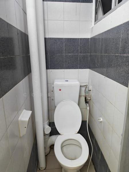 Rumah Flat untuk Disewa di Taman Utama - Correen Lee - Bathroom - PropertyGuru.com.my