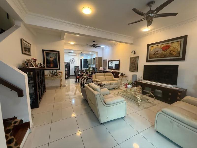 2-storey Terraced House for Sale in Alam Impian (Shah Alam) - Sugumar Arunasalam - Living Room - PropertyGuru.com.my