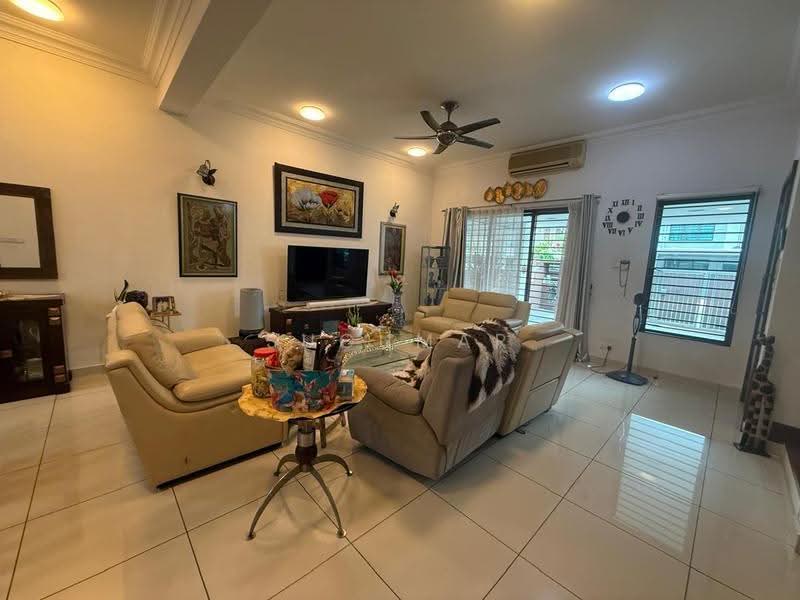 2-storey Terraced House for Sale in Alam Impian (Shah Alam) - Sugumar Arunasalam - Living Room - PropertyGuru.com.my