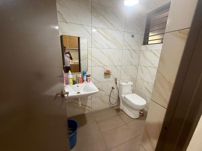 2-storey Terraced House for Sale in Alam Impian (Shah Alam) - Sugumar Arunasalam - Bathroom - PropertyGuru.com.my
