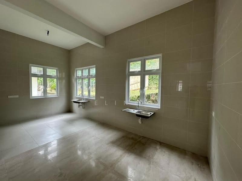Bungalow House for Sale in Ampang (Selangor) - Eling Loo - Kitchen - PropertyGuru.com.my
