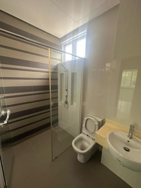 Bungalow House for Sale in Ampang (Selangor) - Eling Loo - Bathroom - PropertyGuru.com.my