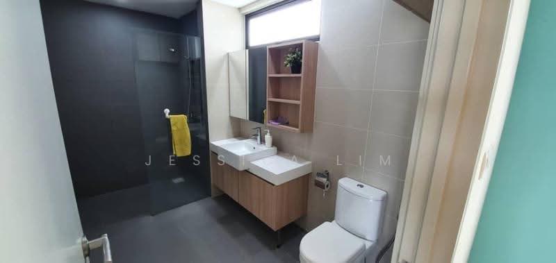 Kediaman Servis untuk Dijual di Avantas Residences - Jessica Lim - Bathroom - PropertyGuru.com.my