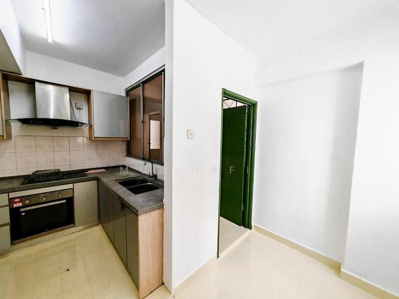 Kondominium untuk Dijual di Kelana D'Putera - Muz Hafiz - Kitchen - PropertyGuru.com.my