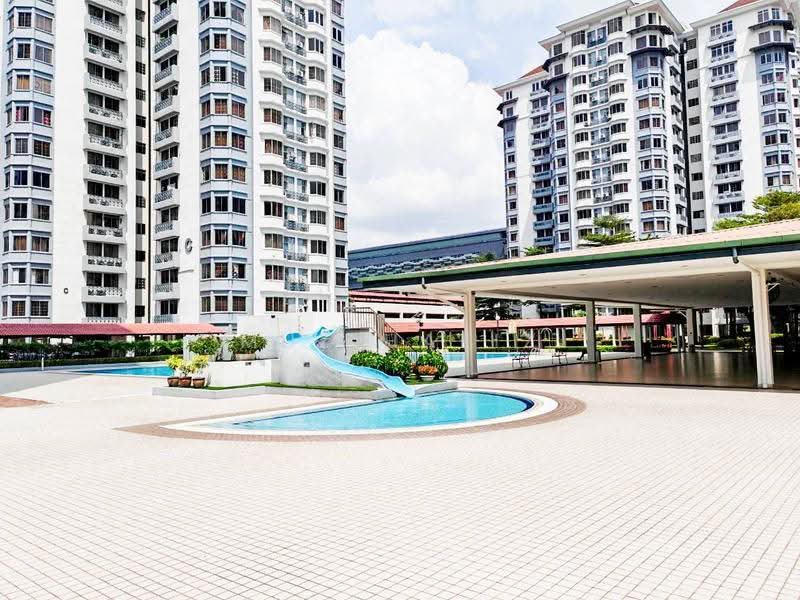 Kondominium untuk Dijual di Kelana D'Putera - Muz Hafiz - Exterior - PropertyGuru.com.my