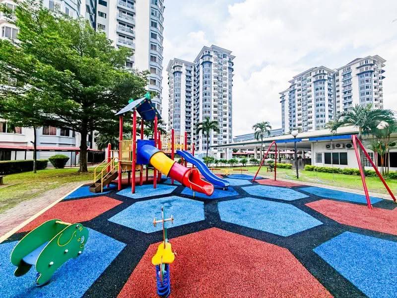 Kondominium untuk Dijual di Kelana D'Putera - Muz Hafiz - Exterior - PropertyGuru.com.my