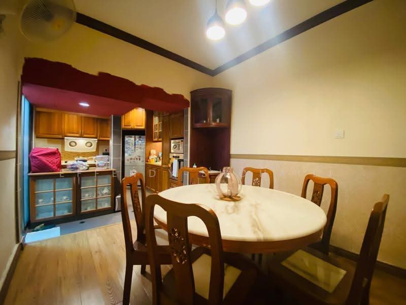 Rumah Teres 2-Tingkat untuk Dijual di Setiawangsa (Kuala Lumpur) - Effendy Shohaili - Kitchen - PropertyGuru.com.my