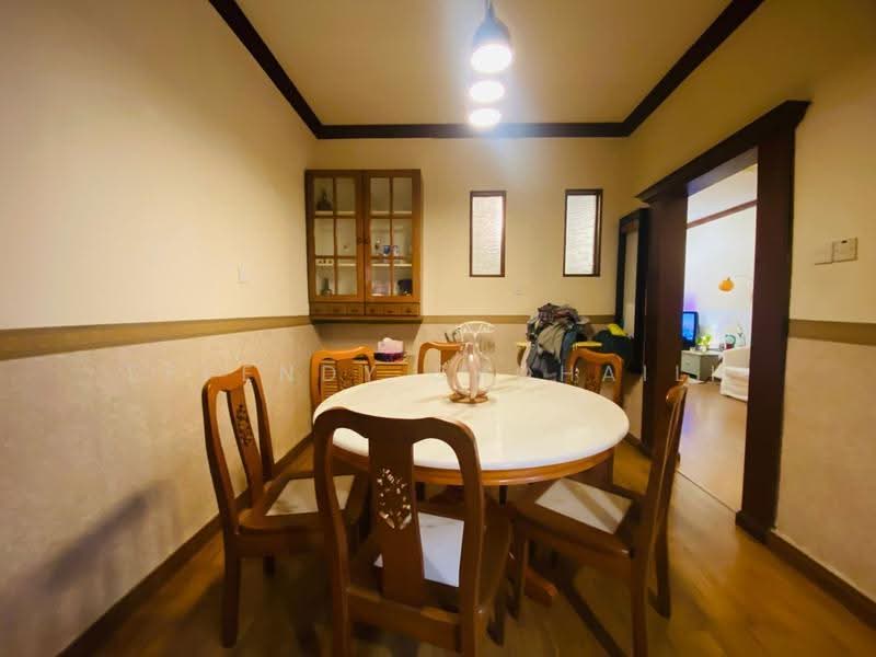 Rumah Teres 2-Tingkat untuk Dijual di Setiawangsa (Kuala Lumpur) - Effendy Shohaili - Dining Room - PropertyGuru.com.my