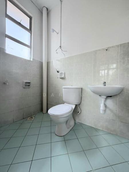 Rumah Teres 2-Tingkat untuk Dijual di Taman Sri Pulai Perdana (Skudai) - Daniel Yong - Bathroom - PropertyGuru.com.my