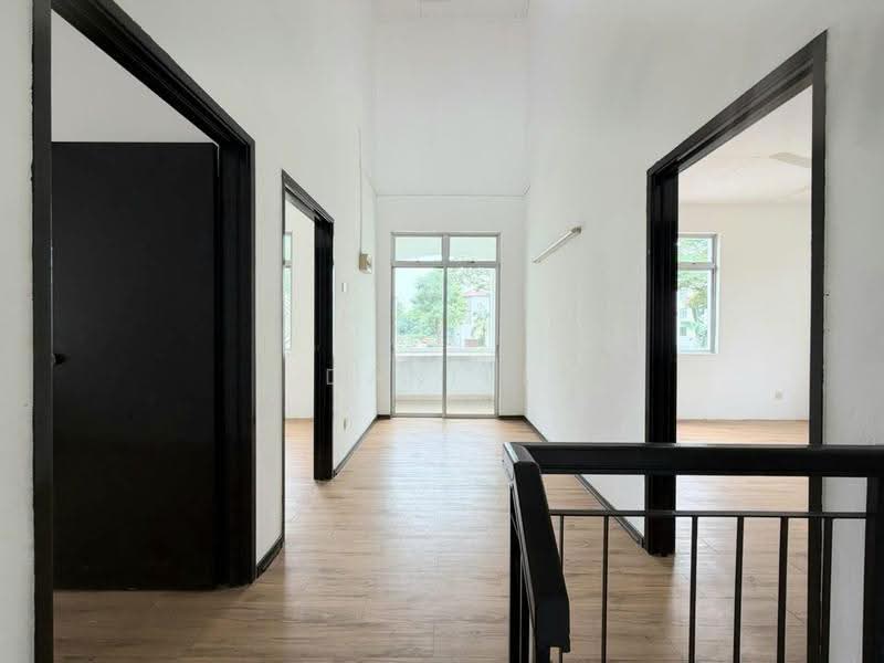 Rumah Teres 2-Tingkat untuk Dijual di Taman Sri Pulai Perdana (Skudai) - Daniel Yong - Corridor - PropertyGuru.com.my