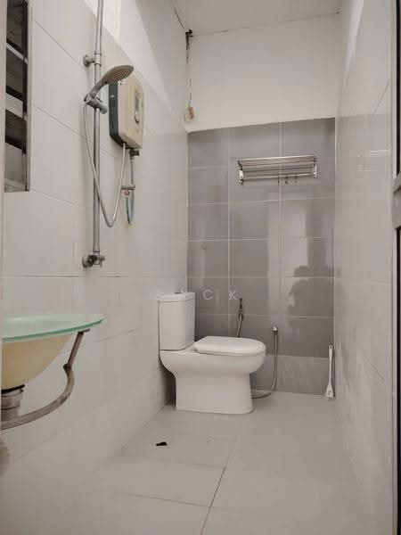 Rumah Teres 2-Tingkat untuk Dijual di Butterworth (Penang) - Zack Lee - Bathroom - PropertyGuru.com.my