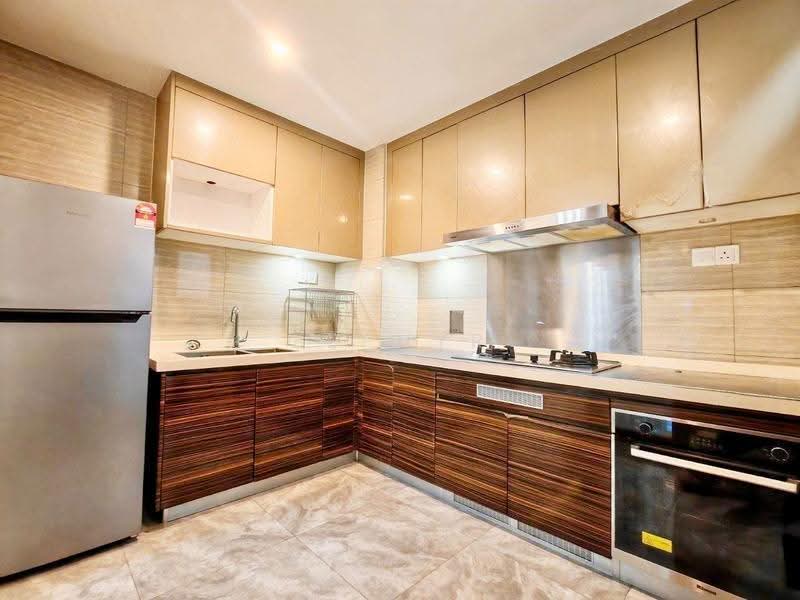 Service Residence for Sale at R&F Princess Cove Phase 1 - Zephyr Khoo - Kitchen - PropertyGuru.com.my