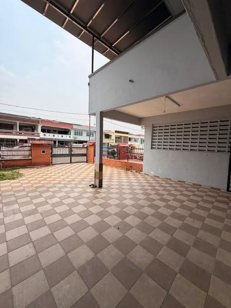 Rumah Teres 2-Tingkat untuk Dijual di Taman Pelangi (Johor Bahru) - Coco Lee - Exterior - PropertyGuru.com.my
