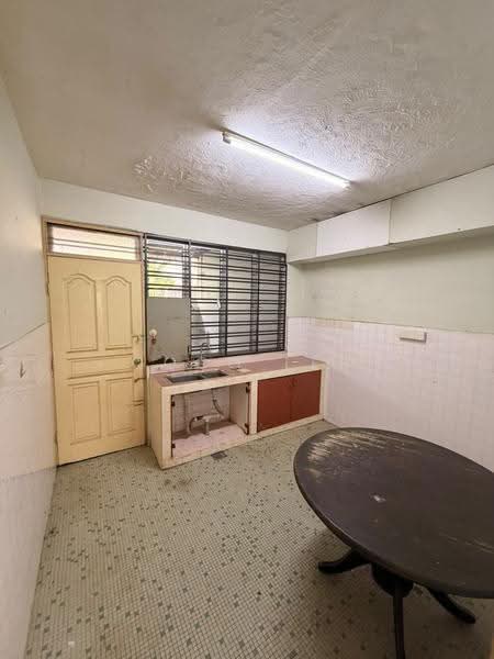 Rumah Teres 2-Tingkat untuk Dijual di Taman Pelangi (Johor Bahru) - Coco Lee - Kitchen - PropertyGuru.com.my