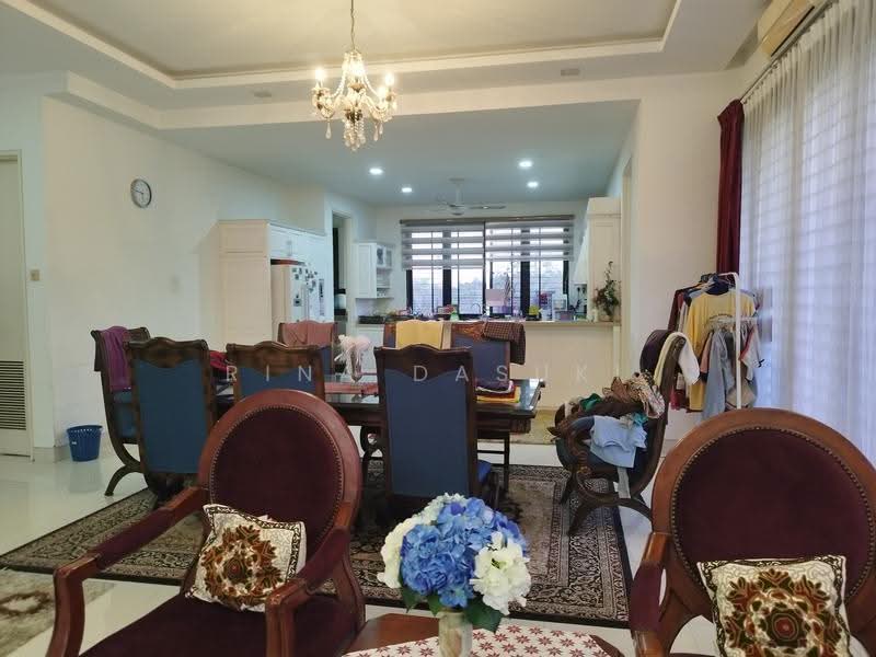 2-storey Terraced House for Sale in Alam Impian (Shah Alam) - Rina Dasuki - Living Room - PropertyGuru.com.my