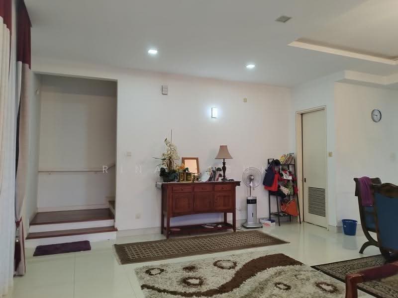 2-storey Terraced House for Sale in Alam Impian (Shah Alam) - Rina Dasuki - Living Room - PropertyGuru.com.my