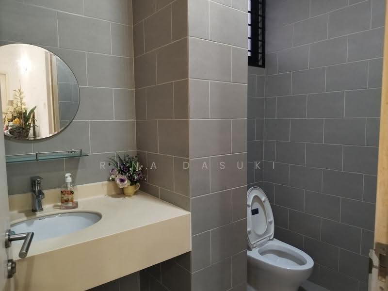 2-storey Terraced House for Sale in Alam Impian (Shah Alam) - Rina Dasuki - Bathroom - PropertyGuru.com.my