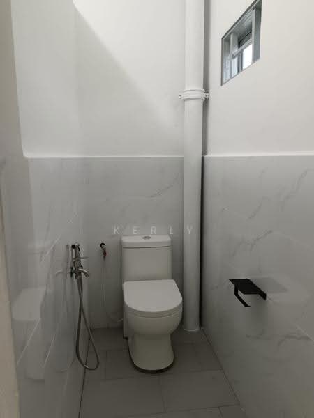 1-storey Terraced House for Rent in Taman Sri Rambai (Bukit Mertajam) - Kerly Kee - Bathroom - PropertyGuru.com.my