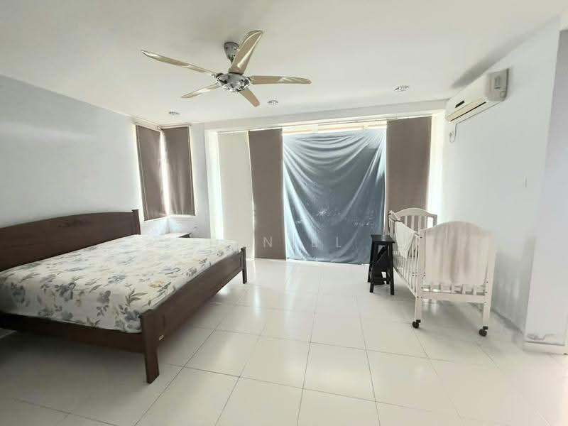 2.5-storey Terraced House for Sale in Taman Skudai Indah (Skudai) - Daniel Yong - Bedroom - PropertyGuru.com.my