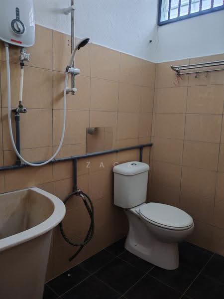 Rumah Teres 2-Tingkat untuk Dijual di Butterworth (Penang) - Zack Lee - Bathroom - PropertyGuru.com.my
