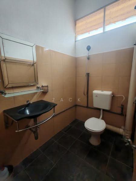 Rumah Teres 2-Tingkat untuk Dijual di Butterworth (Penang) - Zack Lee - Bathroom - PropertyGuru.com.my