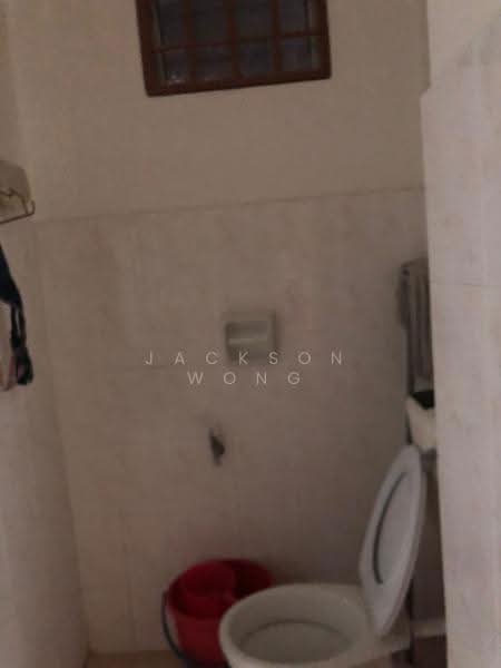 Rumah Teres 2-Tingkat untuk Disewa di Taman Puncak Jalil (Seri Kembangan) - Jackson Wong - Bathroom - PropertyGuru.com.my