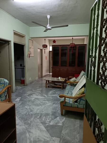Flat for Sale at Taman Cheras Permai - Maggie Kho - Living Room - PropertyGuru.com.my