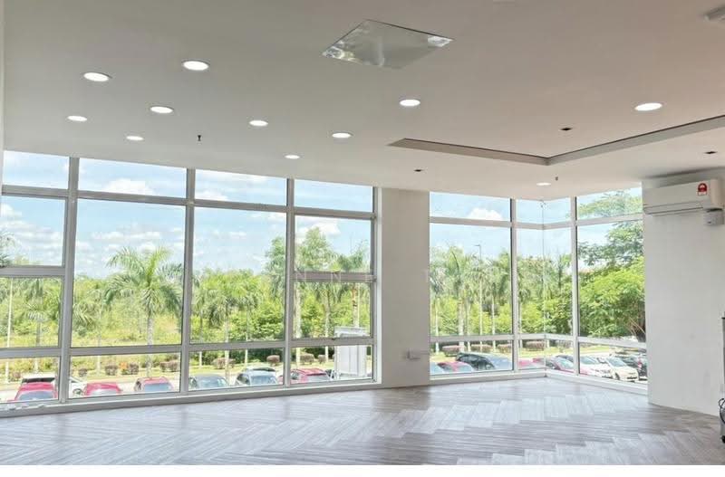 Shop / Office for Rent in Ara Damansara (Selangor) - Suzanne TANG - View - PropertyGuru.com.my