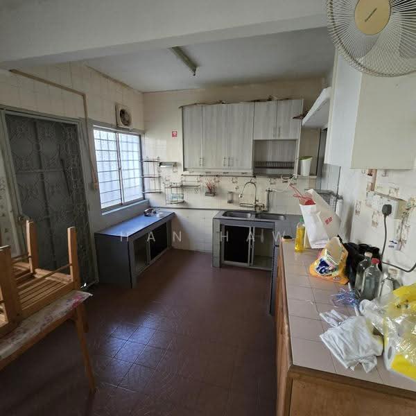 Rumah Teres 2-Tingkat untuk Disewa di Kajang Prima (Kajang) - Han Haw Ze - Kitchen - PropertyGuru.com.my