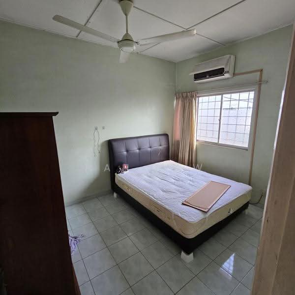 Rumah Teres 2-Tingkat untuk Disewa di Kajang Prima (Kajang) - Han Haw Ze - Bedroom - PropertyGuru.com.my