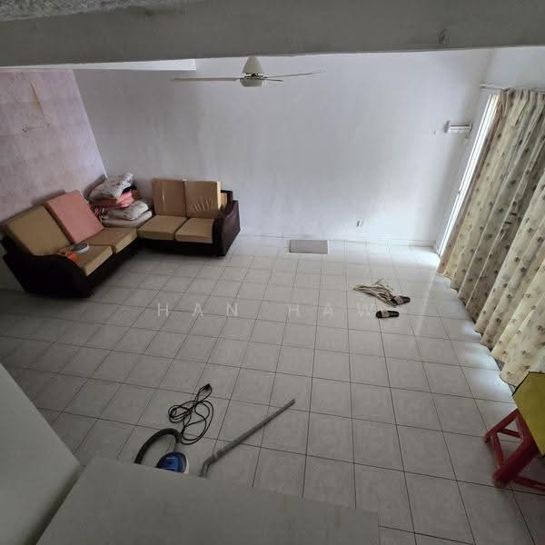Rumah Teres 2-Tingkat untuk Disewa di Kajang Prima (Kajang) - Han Haw Ze - Living Room - PropertyGuru.com.my