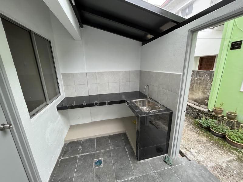 Rumah Teres 2-Tingkat untuk Dijual di Taman Perindustrian Sime Uep (Subang Jaya) - Jack Chin - Exterior - PropertyGuru.com.my