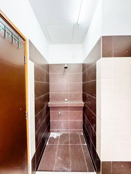 Rumah Teres 2-Tingkat untuk Dijual di Semenyih (Selangor) - Muz Hafiz - Bathroom - PropertyGuru.com.my