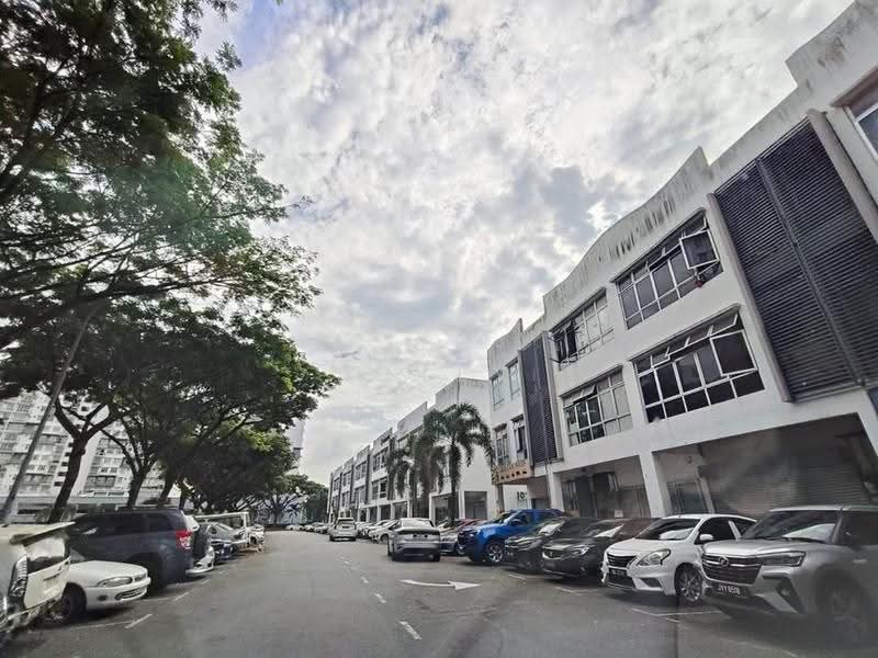 Retail Space for Sale in Gelang Patah (Johor) - Kelly Wai - Exterior - PropertyGuru.com.my