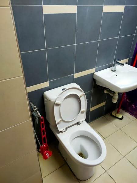 Kediaman Servis untuk Disewa di i-SOHO @ i-City - Eugene Lim - Bathroom - PropertyGuru.com.my