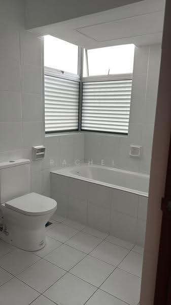 Kondominium untuk Dijual di Riana Green Condominium - Rachel Leow - Bathroom - PropertyGuru.com.my