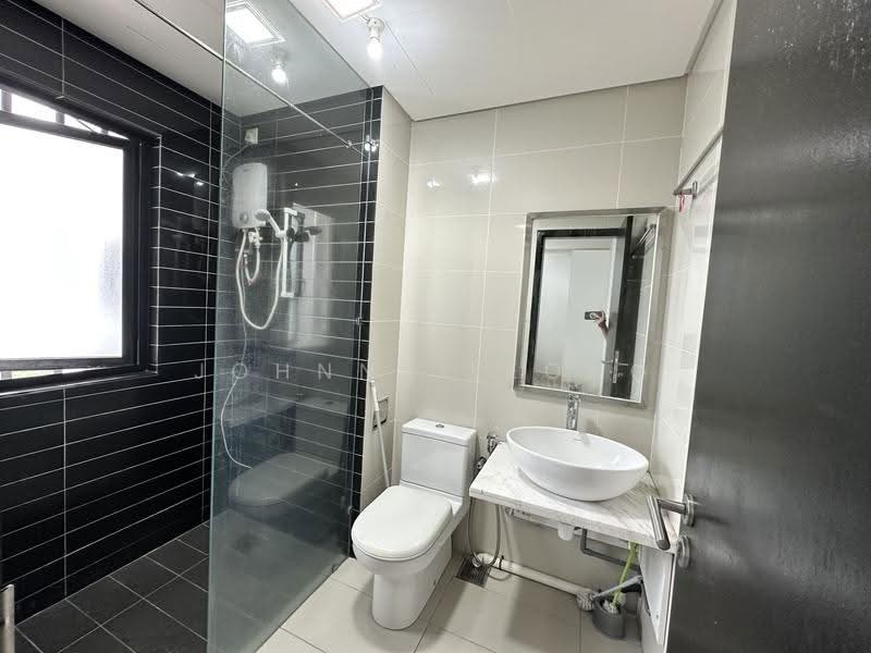 Kediaman Servis untuk Disewa di Centrus Soho - Johnny Leong - Bathroom - PropertyGuru.com.my