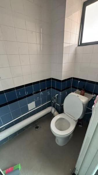 Shop / Office for Rent in Sungai Nibong (Bayan Lepas) - Lucas Lim - Bathroom - PropertyGuru.com.my