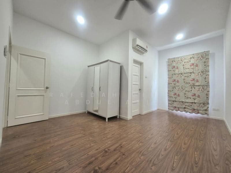 2.5-storey Terraced House for Sale in Alam Impian (Shah Alam) - Rafedah Binti Abdul Aziz - Bedroom - PropertyGuru.com.my