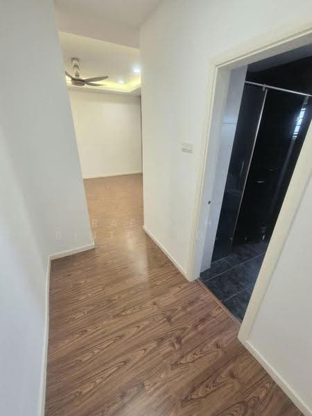 2.5-storey Terraced House for Sale in Alam Impian (Shah Alam) - Rafedah Binti Abdul Aziz - Corridor - PropertyGuru.com.my
