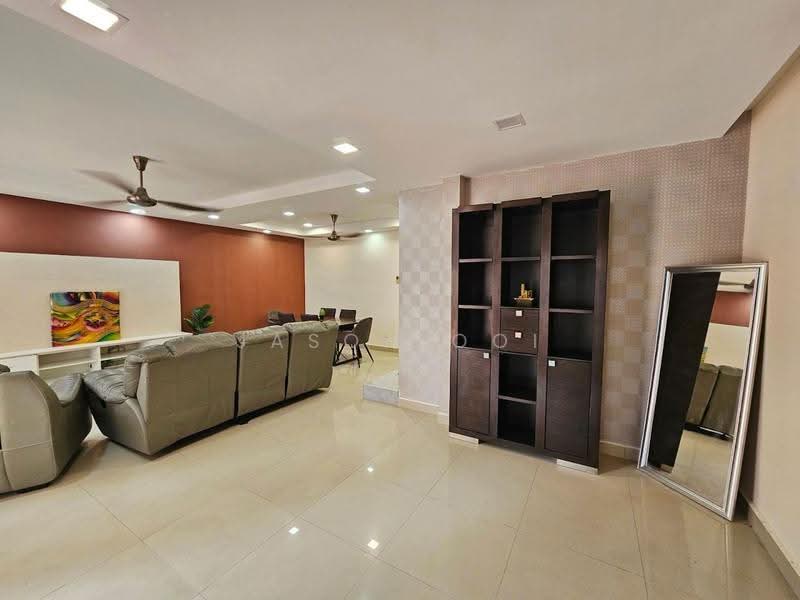 Rumah Teres 2-Tingkat untuk Dijual di Putra Heights (Subang Jaya) - Jason Ooi - Living Room - PropertyGuru.com.my