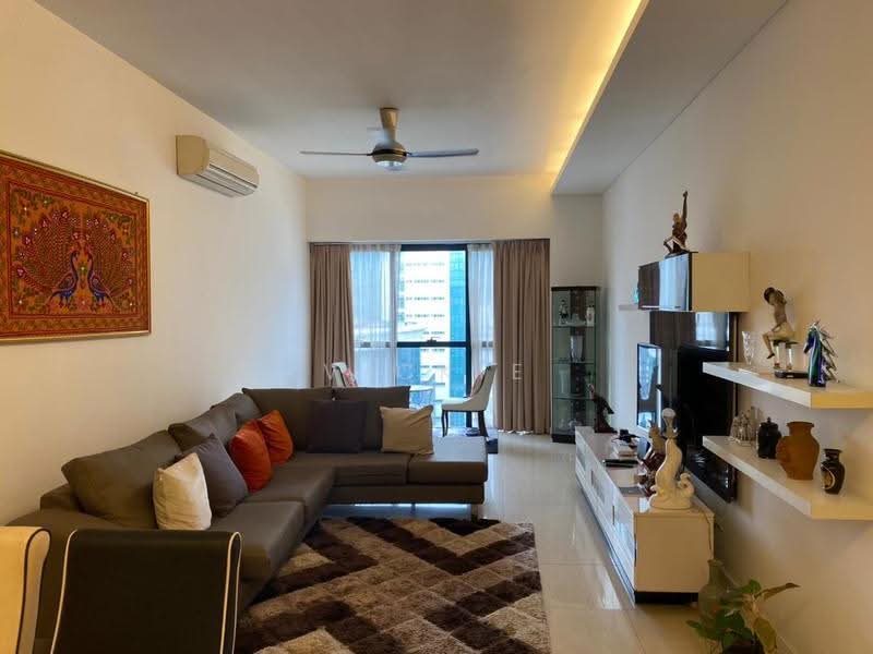 Kediaman Servis untuk Dijual di The Horizon Residence - Vickie Foong - Living Room - PropertyGuru.com.my