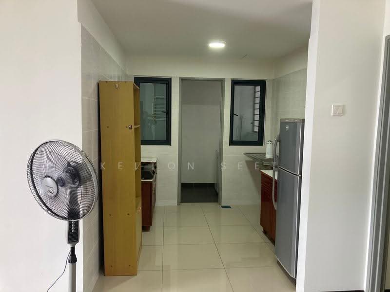 Kediaman Servis untuk Dijual di Silk Sky - Kelton Seet - Kitchen - PropertyGuru.com.my