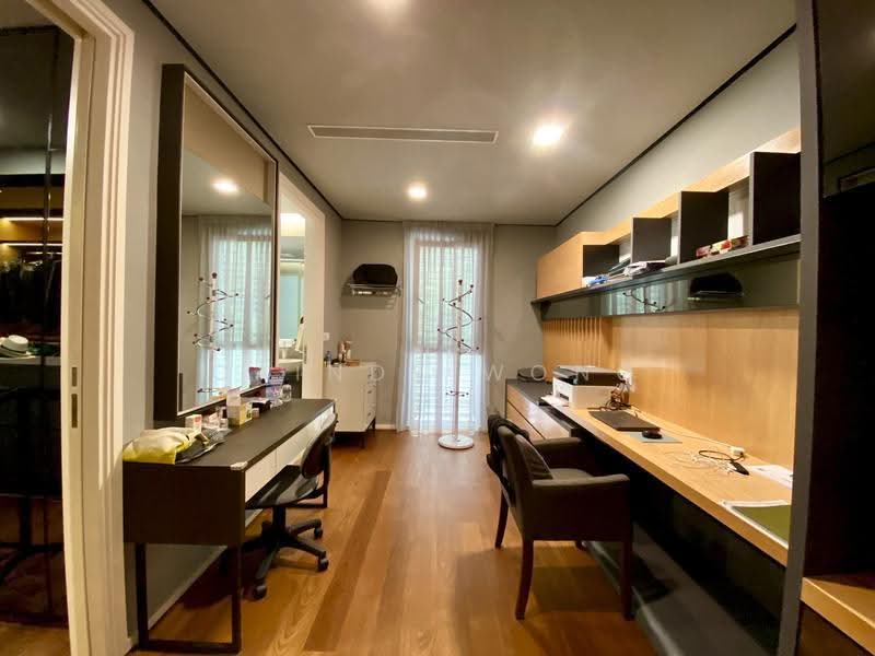 Bungalow House for Sale in Seri Pilmoor (Petaling Jaya) - Caindy Wong - Study - PropertyGuru.com.my