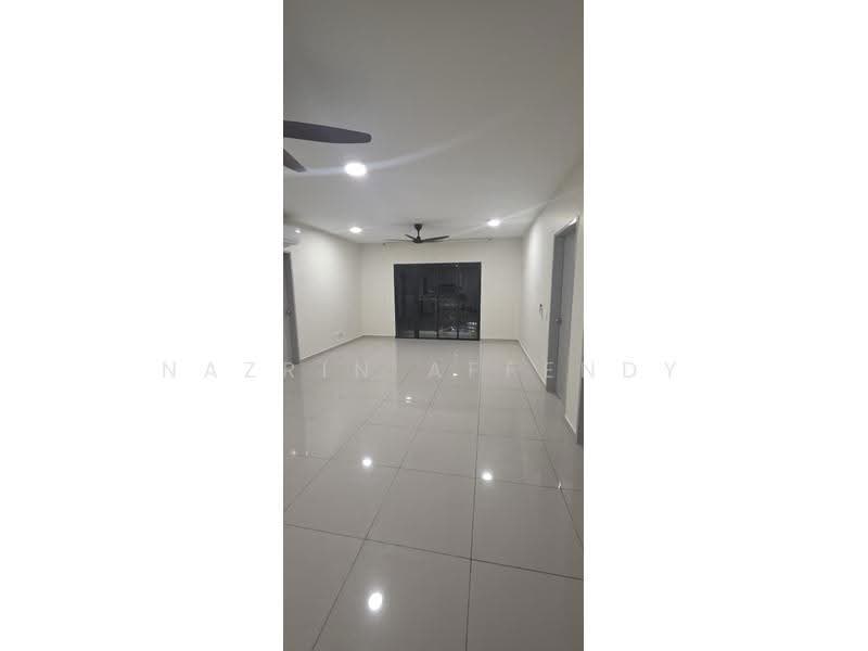 Rumah Flat untuk Disewa di Idaman Cahaya 1 - Nazrin Affendy - Living Room - PropertyGuru.com.my
