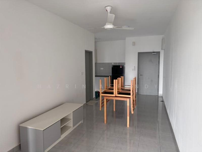 Rumah Flat untuk Disewa di Idaman Cahaya 1 - Nazrin Affendy - Living Room - PropertyGuru.com.my