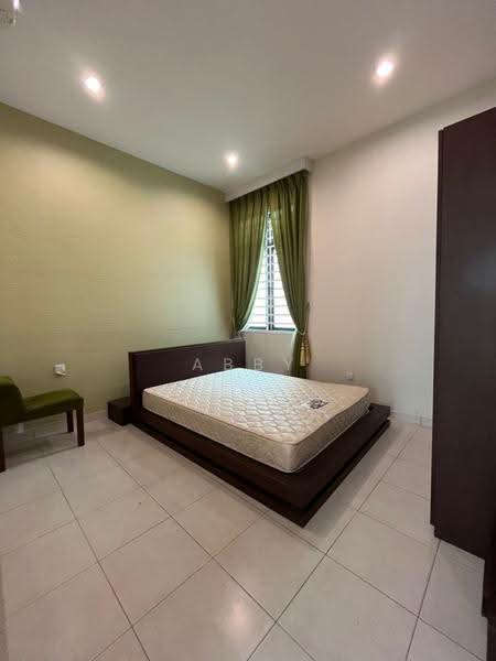 Rumah Berkembar untuk Dijual di Taman Vista Kirana (Bukit Katil) - Abby Ho - Bedroom - PropertyGuru.com.my
